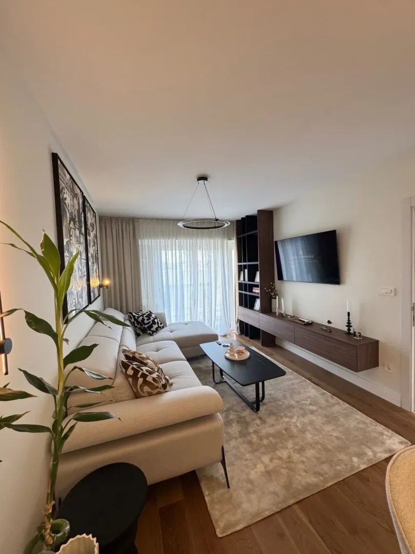 Sale, two bedroom apartment, 74m², Centar, Tivat