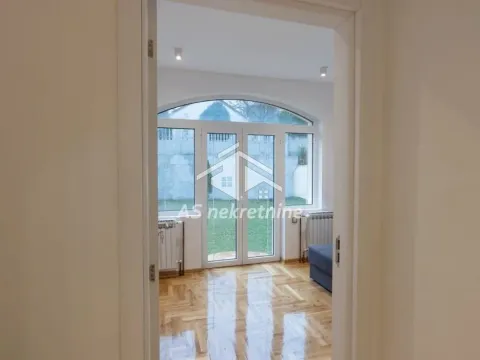 Izdavanje, kuća, 417m², Jajinci, Voždovac Sve Podlokacije - image 14