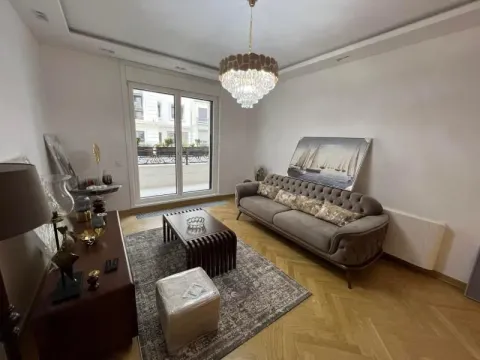 Izdavanje, dvosoban stan, 70m², Kalenić Pijaca, Vračar Sve Podlokacije - image 3