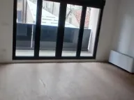 Prodaja, trosoban stan, 78m², Autokomanda, Voždovac Sve Podlokacije - image 1