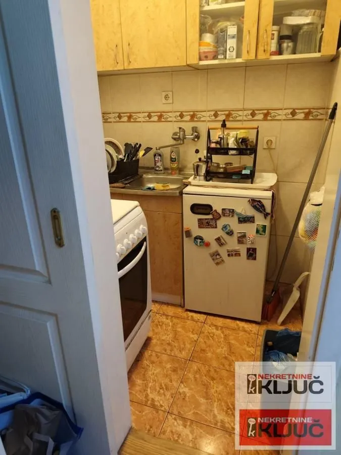 Prodaja, garsonjera, 24m², Bulevar Oslobodjenja, Novi Sad Sve Podlokacije