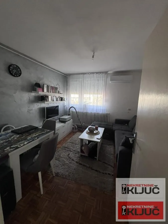 Prodaja, garsonjera, 20m², Detelinara, Novi Sad Sve Podlokacije