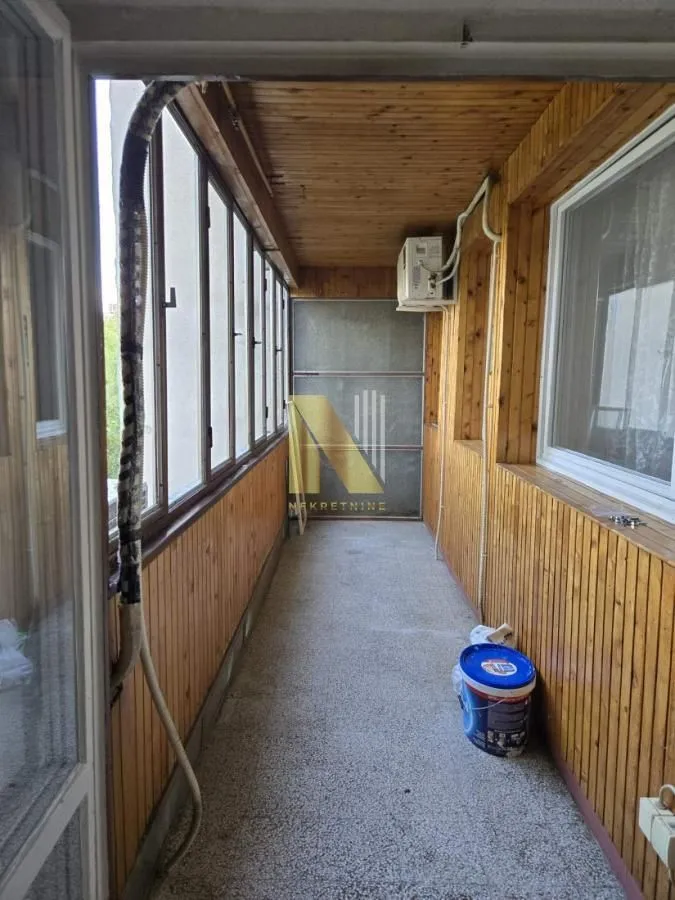 Rent, office space, 69m², Železnička Stanica, Novi Sad Sve Podlokacije