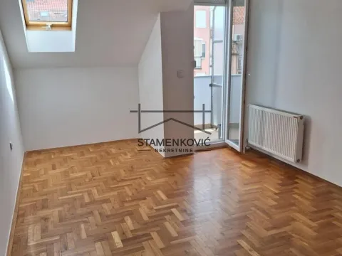 Prodaja, garsonjera, 24m², Nova Detelinara, Novi Sad Sve Podlokacije