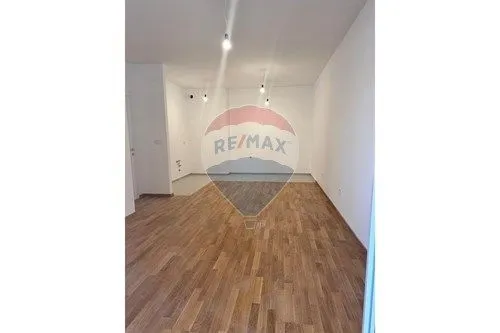 Prodaja, dvosoban stan, 70m², Stari Aerodrom, Podgorica