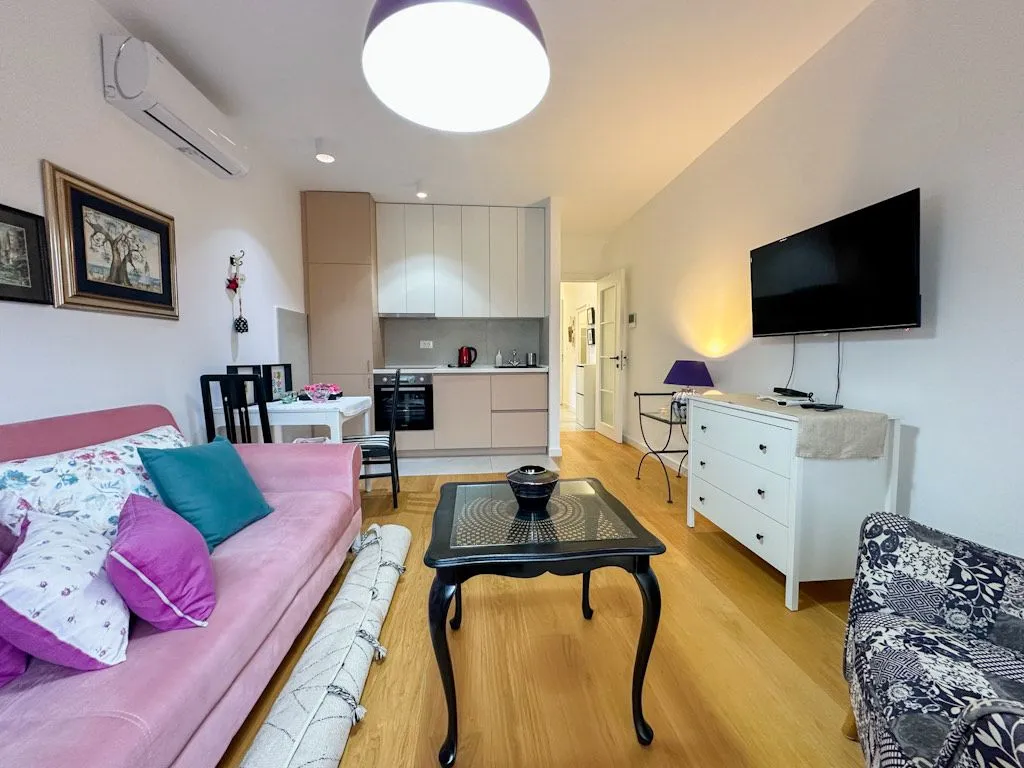 Izdavanje, jednosoban stan, 36m², Dalmatinska ulica, Podgorica