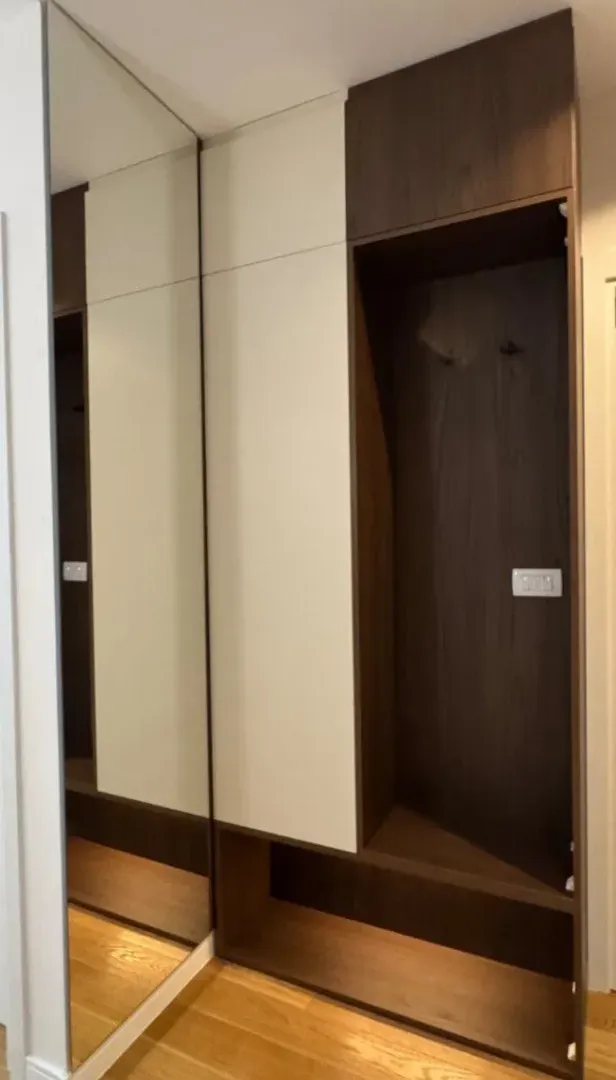Izdavanje, jednosoban stan, 43m², Central Point, Podgorica