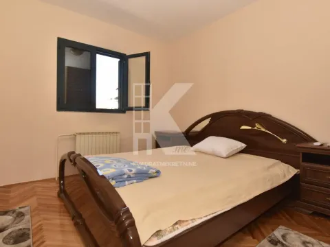 Rent, house, 200m², Stari Aerodrom, Podgorica - image 16