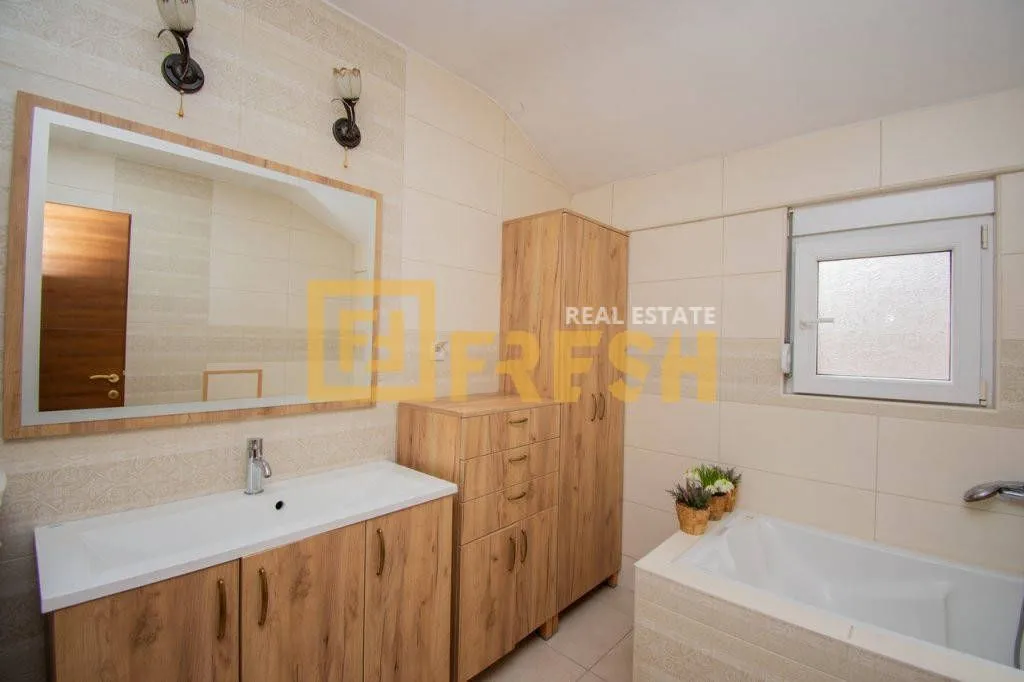 Sale, three bedroom apartment, 80m², Zabjelo, Podgorica