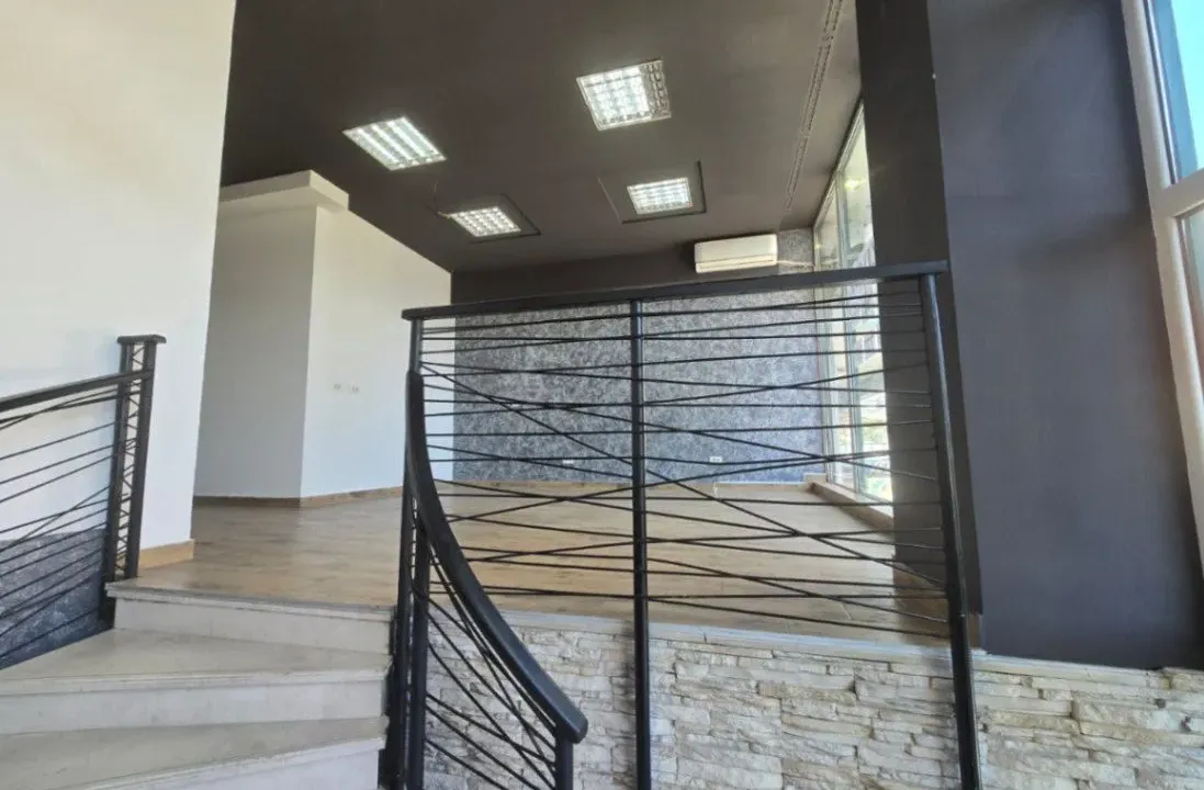 Izdavanje, poslovni prostor, 101m², Preko Morače, Podgorica