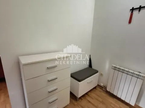 Izdavanje, četvorosoban stan, 81m², Stari Košutnjak, Rakovica - image 9