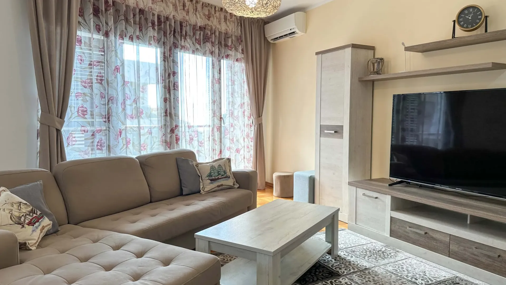 Sale, apartment, 88m², Bečići, Budva