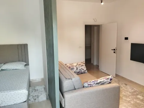 Izdavanje, garsonjera, 34m², Bar, Crna Gora - image 10
