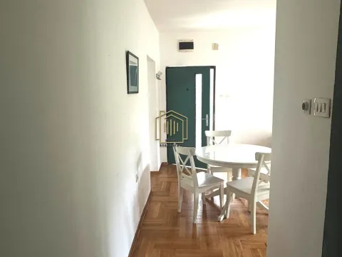 Izdavanje, jednosoban stan, 50m², Stari Aerodrom, Podgorica - image 3
