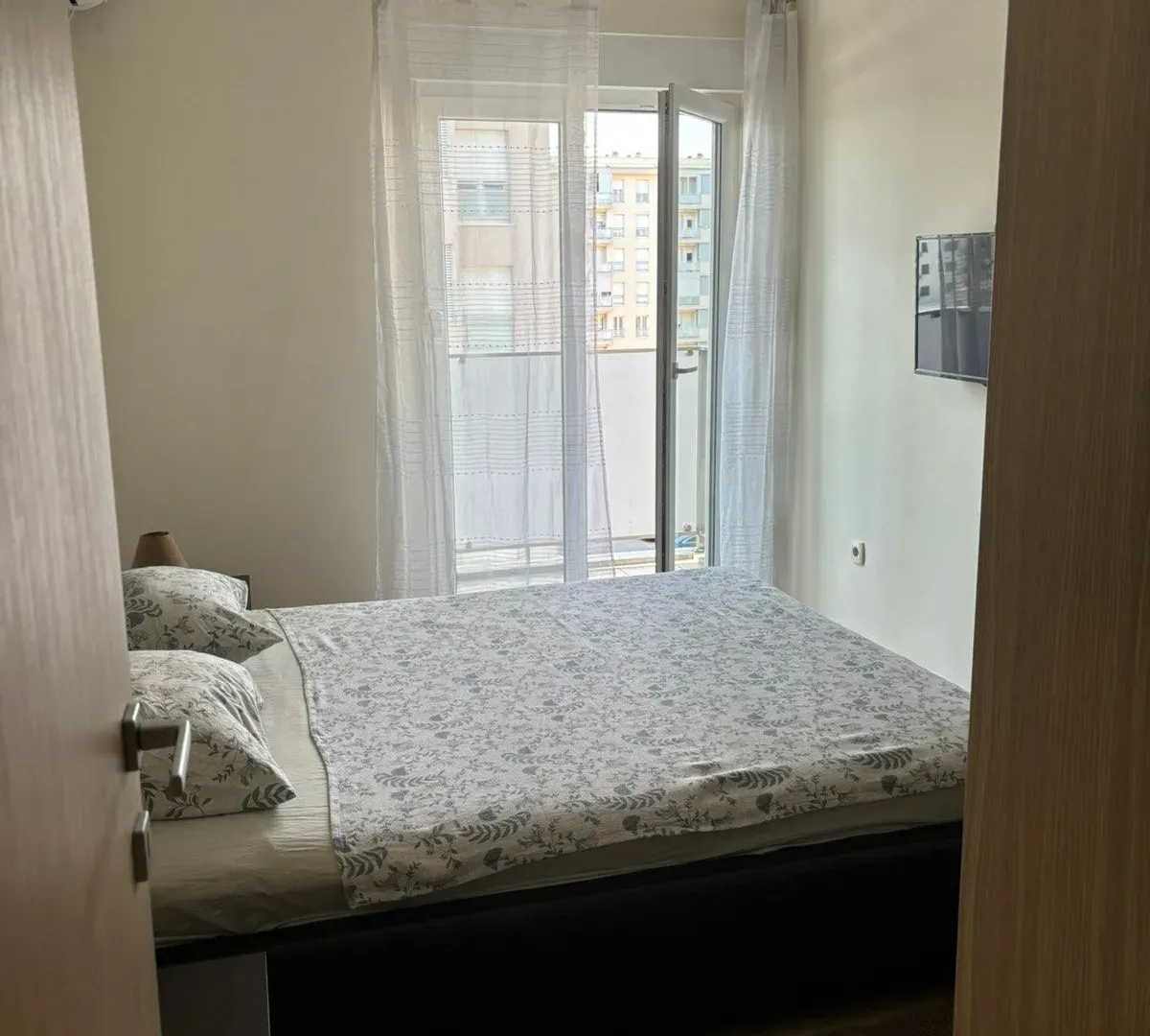 Izdavanje, jednosoban stan, 54m², City Kvart, Podgorica