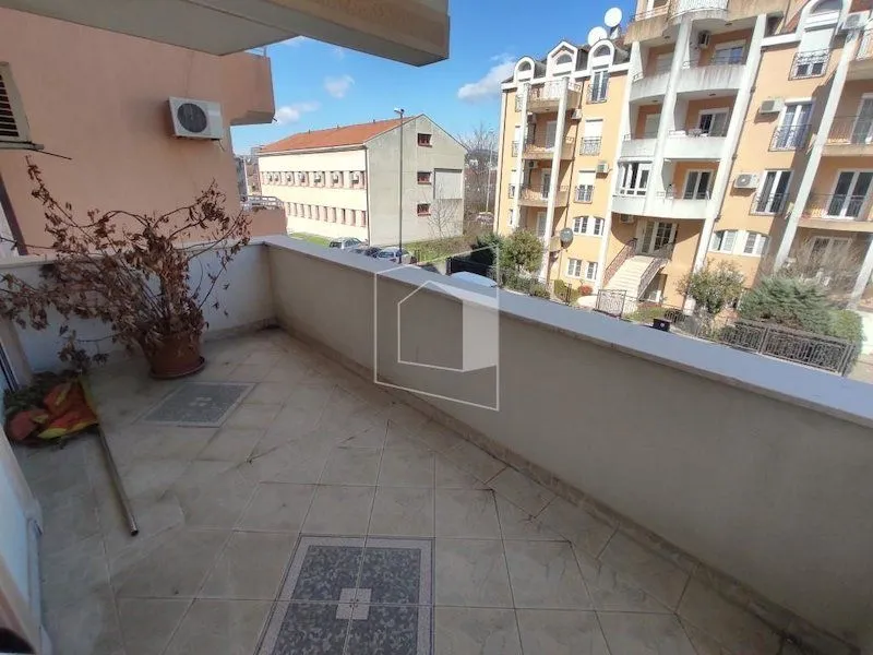 Rent, office space, 150m², Stara Varoš, Podgorica