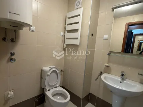 Izdavanje, jednosoban stan, 36m², Tološka šuma, Podgorica - image 6