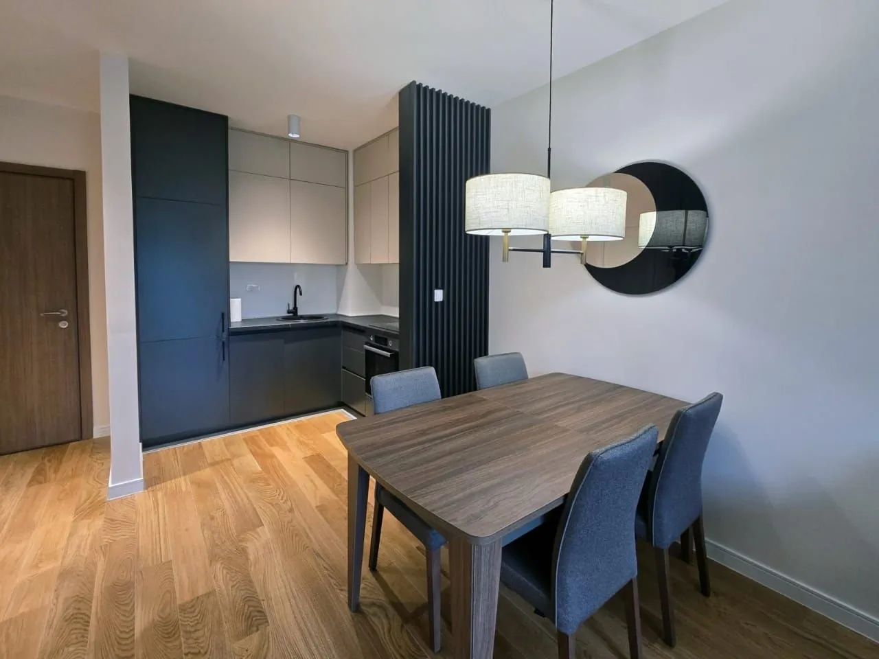 Izdavanje, jednosoban stan, 42m², Central Point, Podgorica