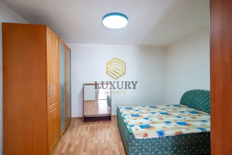 Furnished bedroom with a wardrobe and a double bed. - image 5