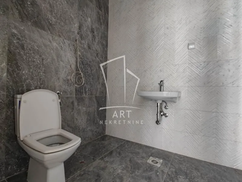 Rent, office space, 74m², Voždovac Sve Podlokacije, Beograd