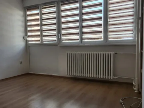 Rent, office space, 75m², Bulevar Oslobodjenja, Novi Sad Sve Podlokacije - image 9