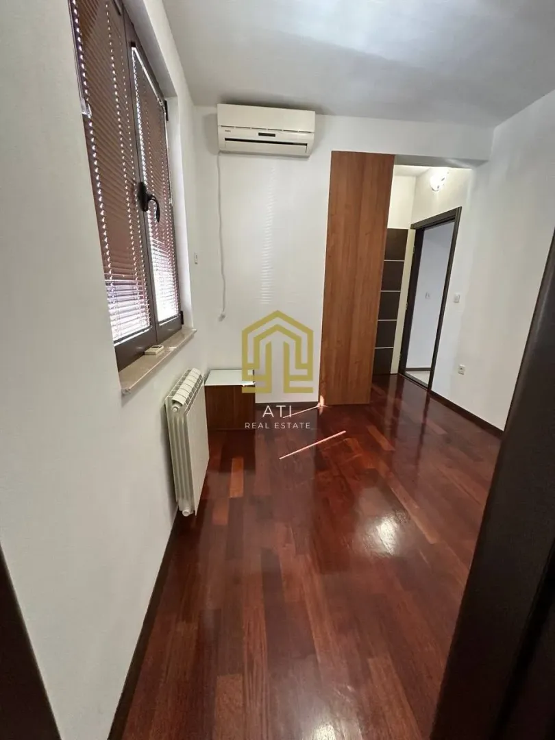 Prodaja, trosoban stan, 83m², Gospoština, Budva