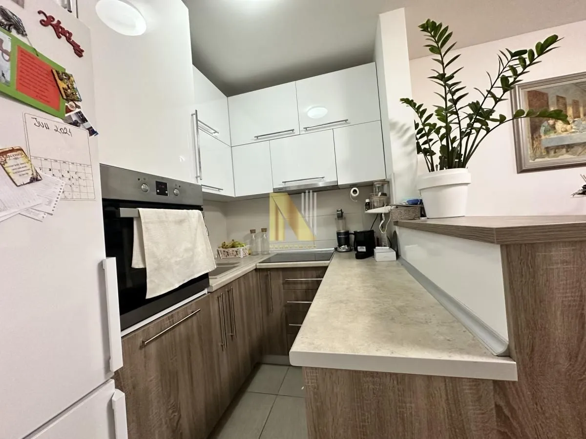 Prodaja, četvorosoban stan, 108m², Bulevar patrijarha Pavla, Novi Sad Sve Podlokacije