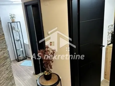 Izdavanje, stan, 45m², Senjak, Beograd - image 29