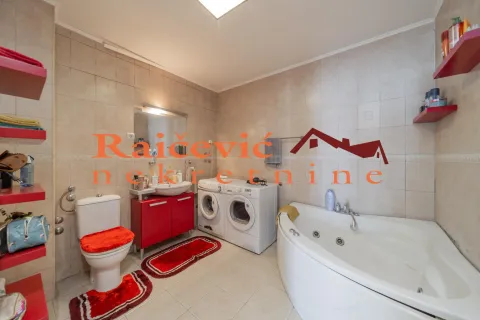 Prodaja, četvorosoban stan, 142m², Savski Venac, Beograd - image 14