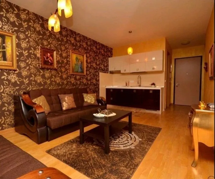 Izdavanje, garsonjera, 34m², Centar, Budva