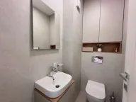 Izdavanje, dvosoban stan, 60m², Pobrežje, Podgorica - image 15