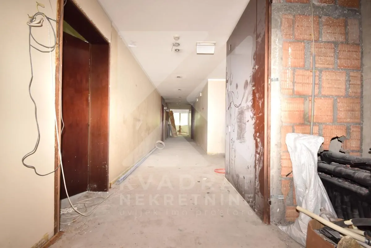 Rent, office space, 358m², Preko Morače, Podgorica