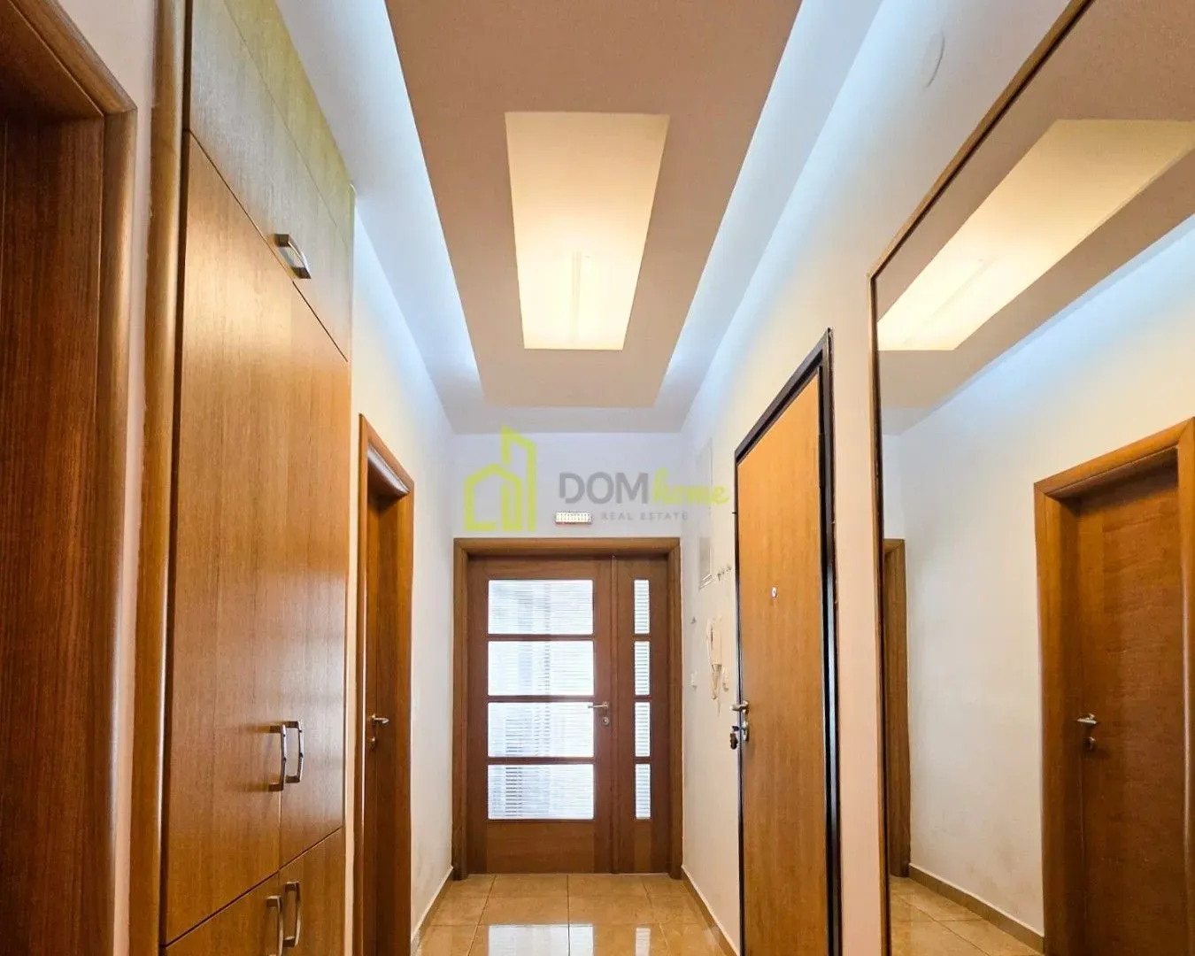 Prodaja, trosoban stan, 197m², Vezirov Most, Podgorica