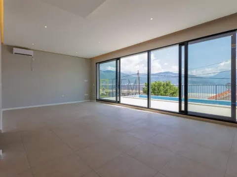 Sale, house, 200m², Krašići, Tivat - image 13