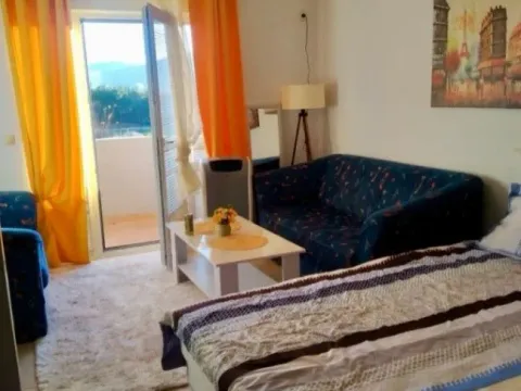 Izdavanje, jednosoban stan, 34m², Čeluga, Bar - image 9