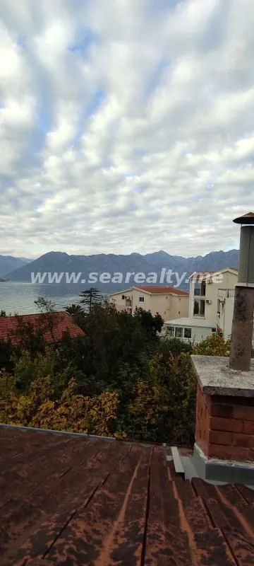 Sale, house, 190m², Dobrota, Kotor