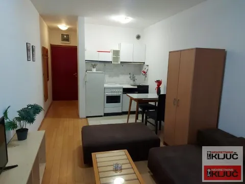 Prodaja, garsonjera, 22m², Bulevar Oslobodjenja, Novi Sad Sve Podlokacije - image 2
