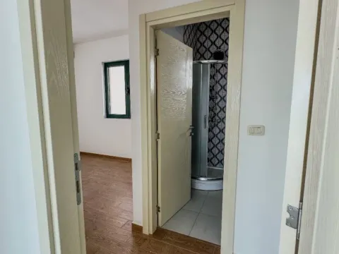 Prodaja, dvosoban stan, 85m², Bečići, Budva - image 9