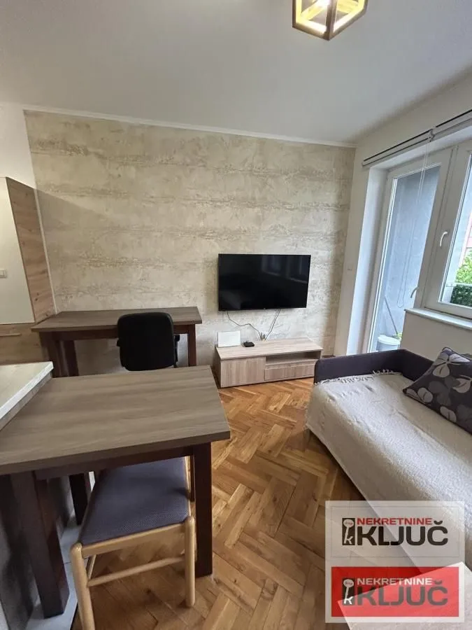 Rent, studio apartment, 25m², Sajmište, Novi Sad