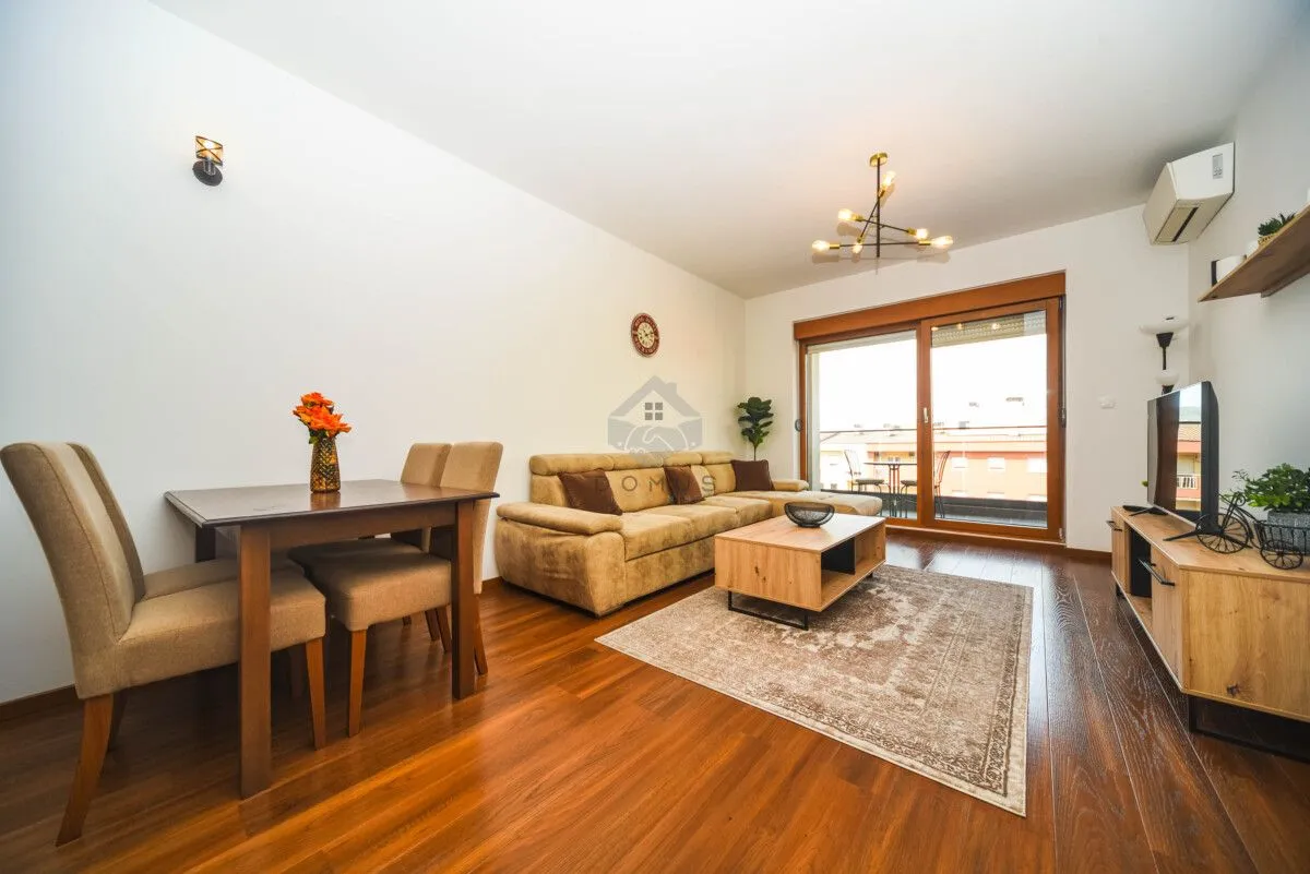 Izdavanje, jednosoban stan, 49m², Master Kvart, Podgorica