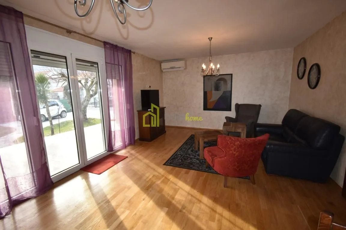 Sale, house, 191m², Tološi, Podgorica