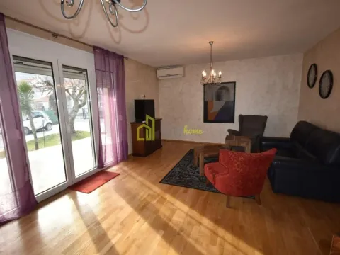 Sale, house, 191m², Tološi, Podgorica - image 12