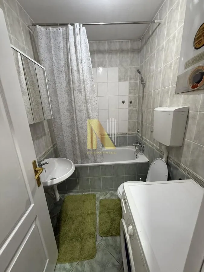 Izdavanje, garsonjera, 21m², Grbavica, Novi Sad Sve Podlokacije