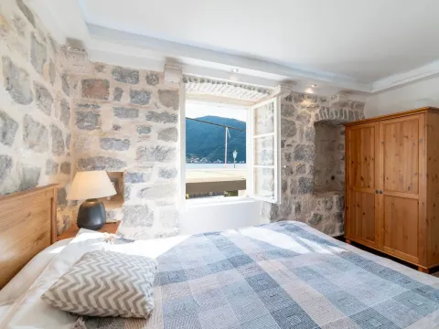 Sale, house, 160m², Perast, Kotor - image 13