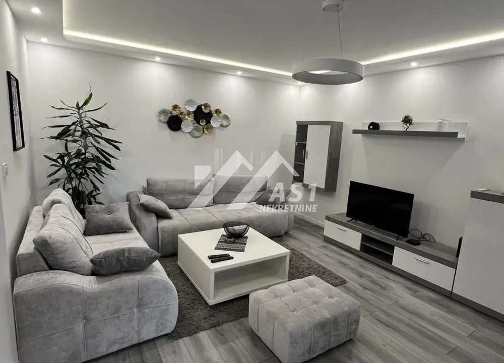 Rent, two bedroom apartment, 56m², Bulevar Oslobodjenja, Novi Sad Sve Podlokacije