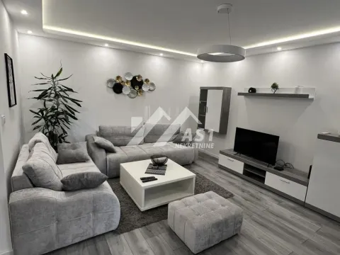 Stan in Bulevar Oslobodjenja