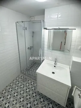 Rent, office space, 34m², Kalenić Pijaca, Vračar Sve Podlokacije - image 10