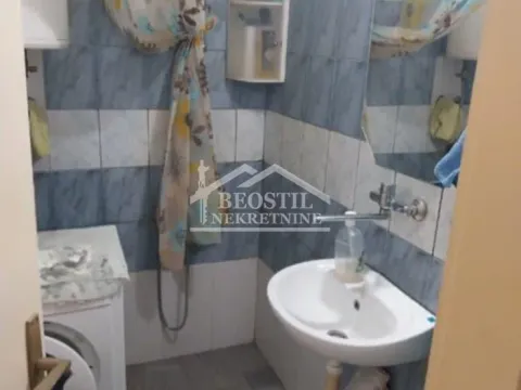 Prodaja, dvosoban stan, 61m², Resnik, Beograd - image 8