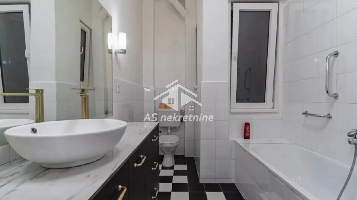 Rent, apartment, 136m², Stari Grad, Beograd
