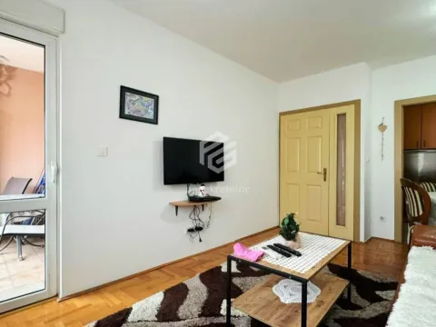 Prodaja, jednosoban stan, 43m², Stari Aerodrom, Podgorica - image 3
